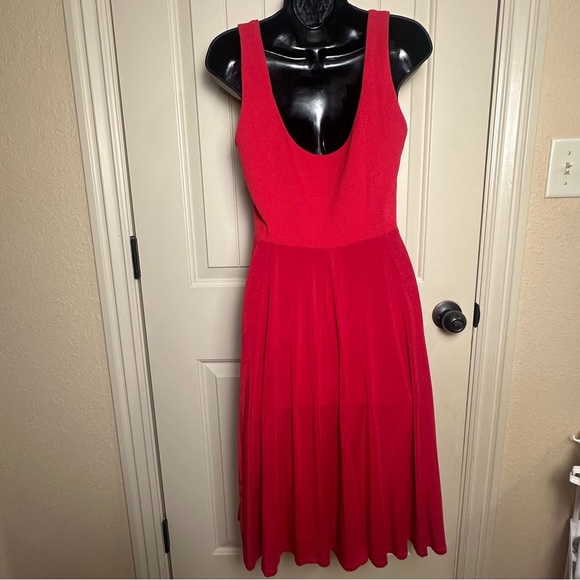 Maeve By Anthropologie Estoria Textured Swing Dress Red Sleeveless Medium GUC - Picture 11 of 16
